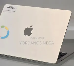New Laptop Apple MacBook Air 2025 M4 16GB Apple M4 SSD 256GB