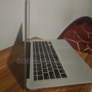Laptop Apple MacBook 2017 8GB Intel Core i5 SSD 500GB