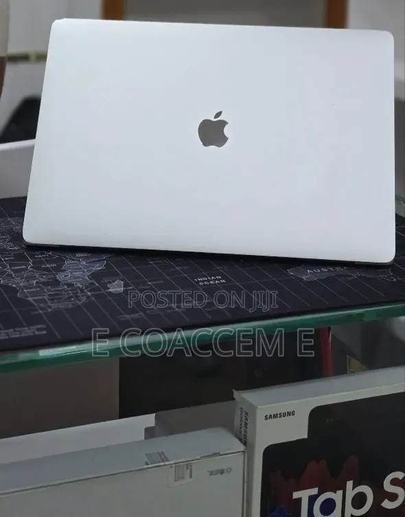 New Laptop Apple MacBook 16GB Intel Core i7 SSD 512GB