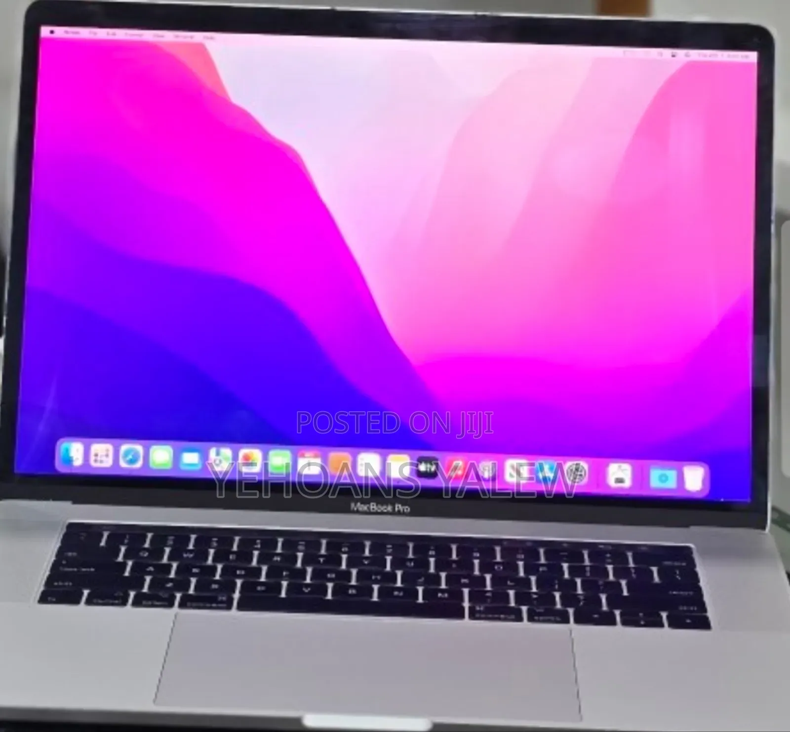 New Laptop Apple MacBook Pro 2017 16GB Intel Core i7 SSD 512GB