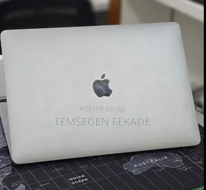 New Laptop Apple MacBook Pro 2020 M1 8GB Apple M1 Pro SSD 512GB