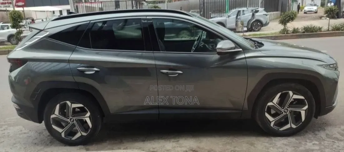 Hyundai Tucson Hybrid 2022 Gray
