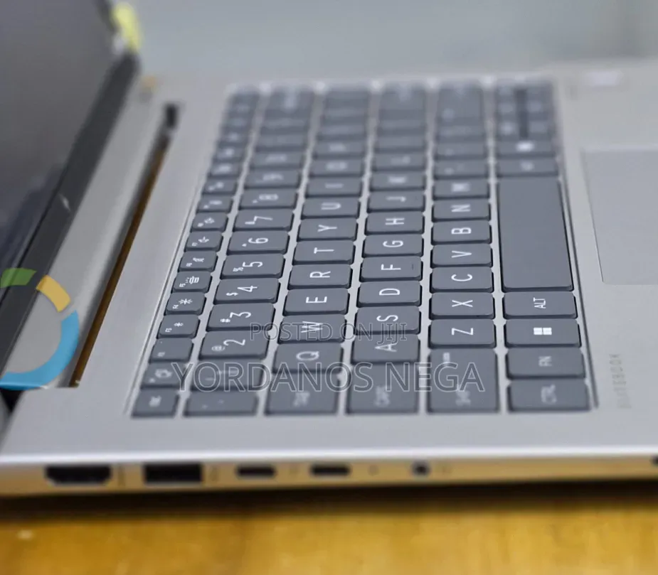 New Laptop HP EliteBook 640 G11 16GB Intel Core Ultra 5 SSD 512GB