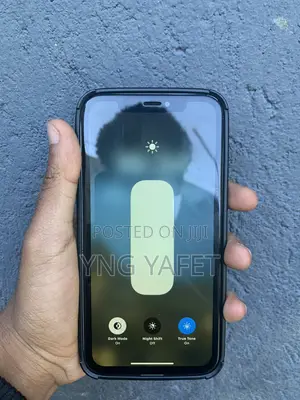 New Apple iPhone XR 64 GB White