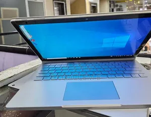 New Laptop Microsoft Surface 16GB Intel Core i7 SSD 256GB