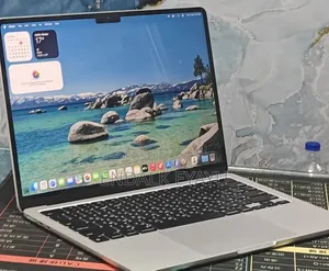 New Laptop Apple MacBook Air 2022 M2 8GB Apple M2 SSD 256GB