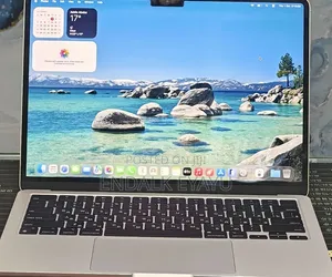 New Laptop Apple MacBook Air 2022 M2 8GB Apple M2 SSD 256GB