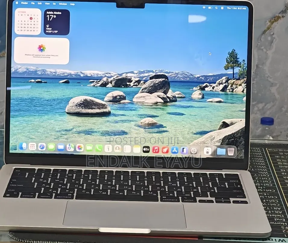 New Laptop Apple MacBook Air 2022 M2 8GB Apple M2 SSD 256GB