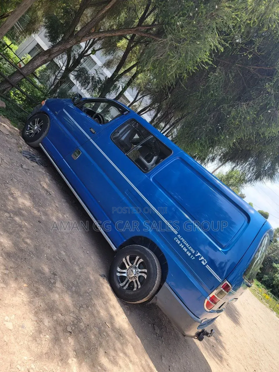 Toyota HiAce 2006 Blue