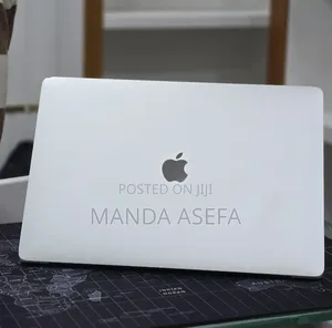 New Laptop Apple MacBook Pro 2017 16GB Intel Core i7 SSD 512GB
