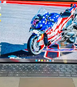 New Laptop Dell Precision 5560 16GB Intel SSD 512GB