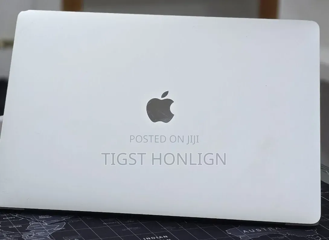 Laptop Apple MacBook Pro 2017 16GB Intel Core i7 SSD 512GB