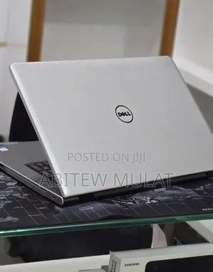Laptop Dell Inspiron 17 5759 8GB Intel Core i5 HDD 1T