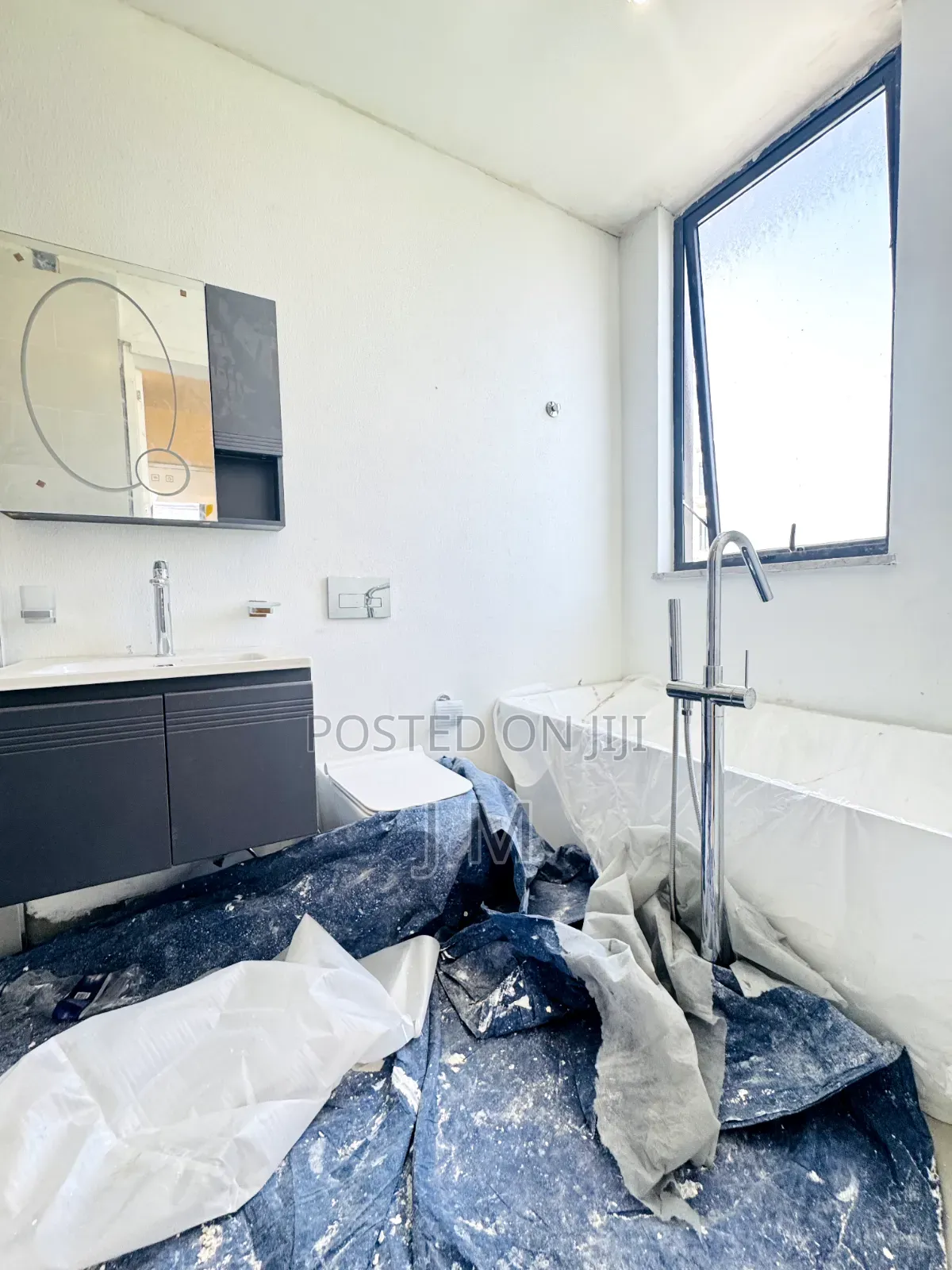 Furnished 4bdrm Apartment in Bole for rent