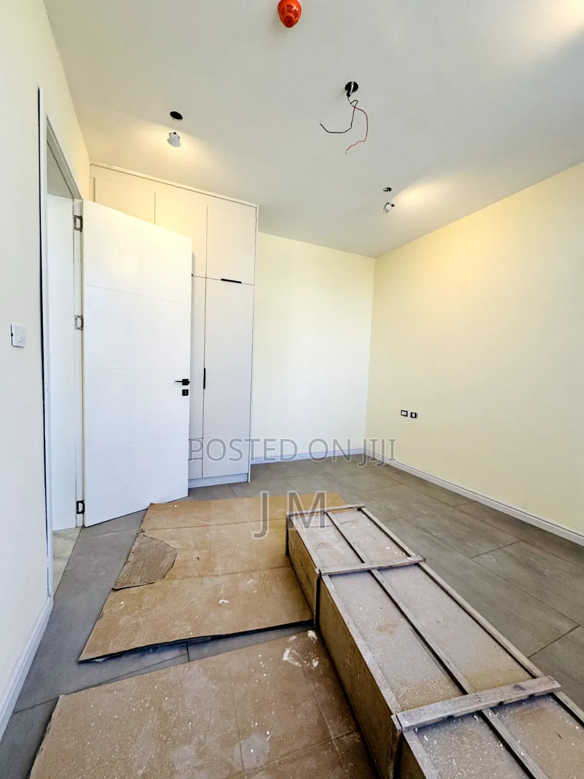 Furnished 4bdrm Apartment in Bole for rent