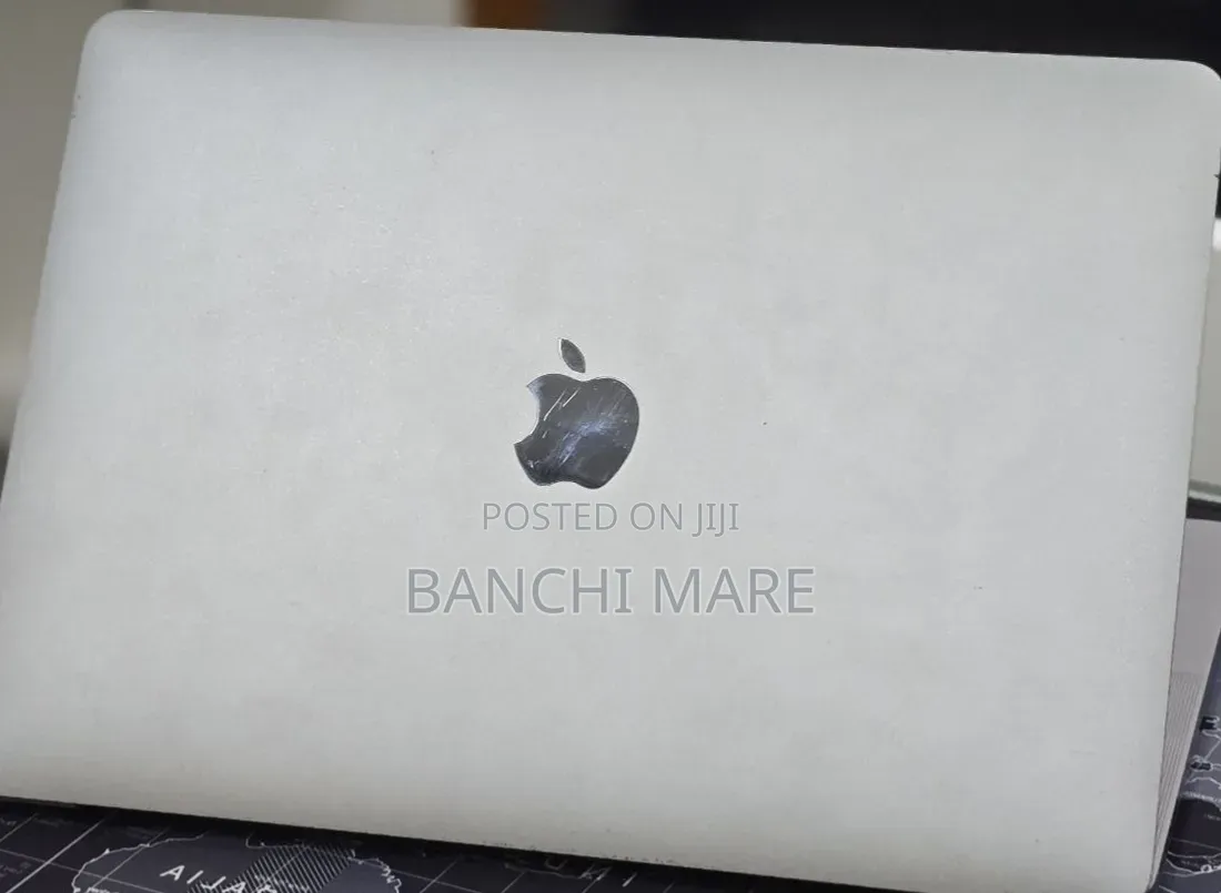 New Laptop Apple MacBook Pro 2020 M1 8GB Apple M1 SSD 512GB
