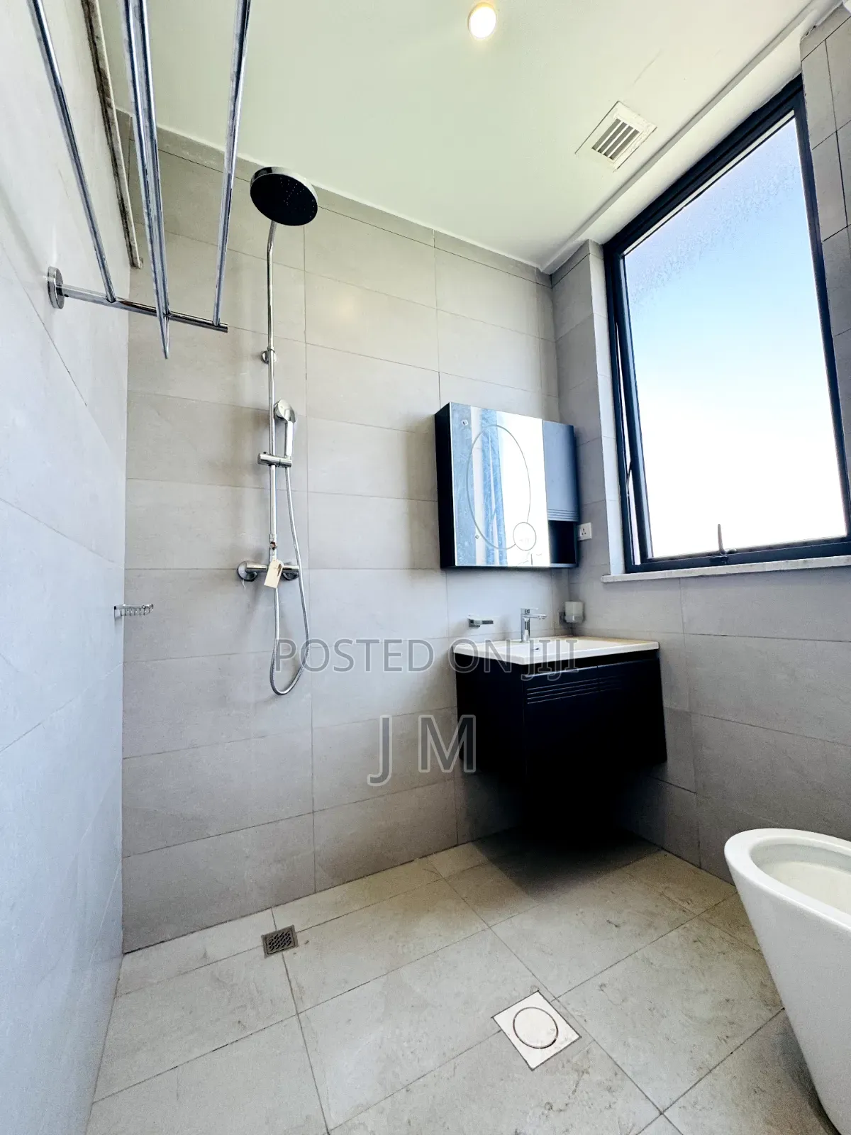 Furnished 3bdrm Apartment in Bole for rent
