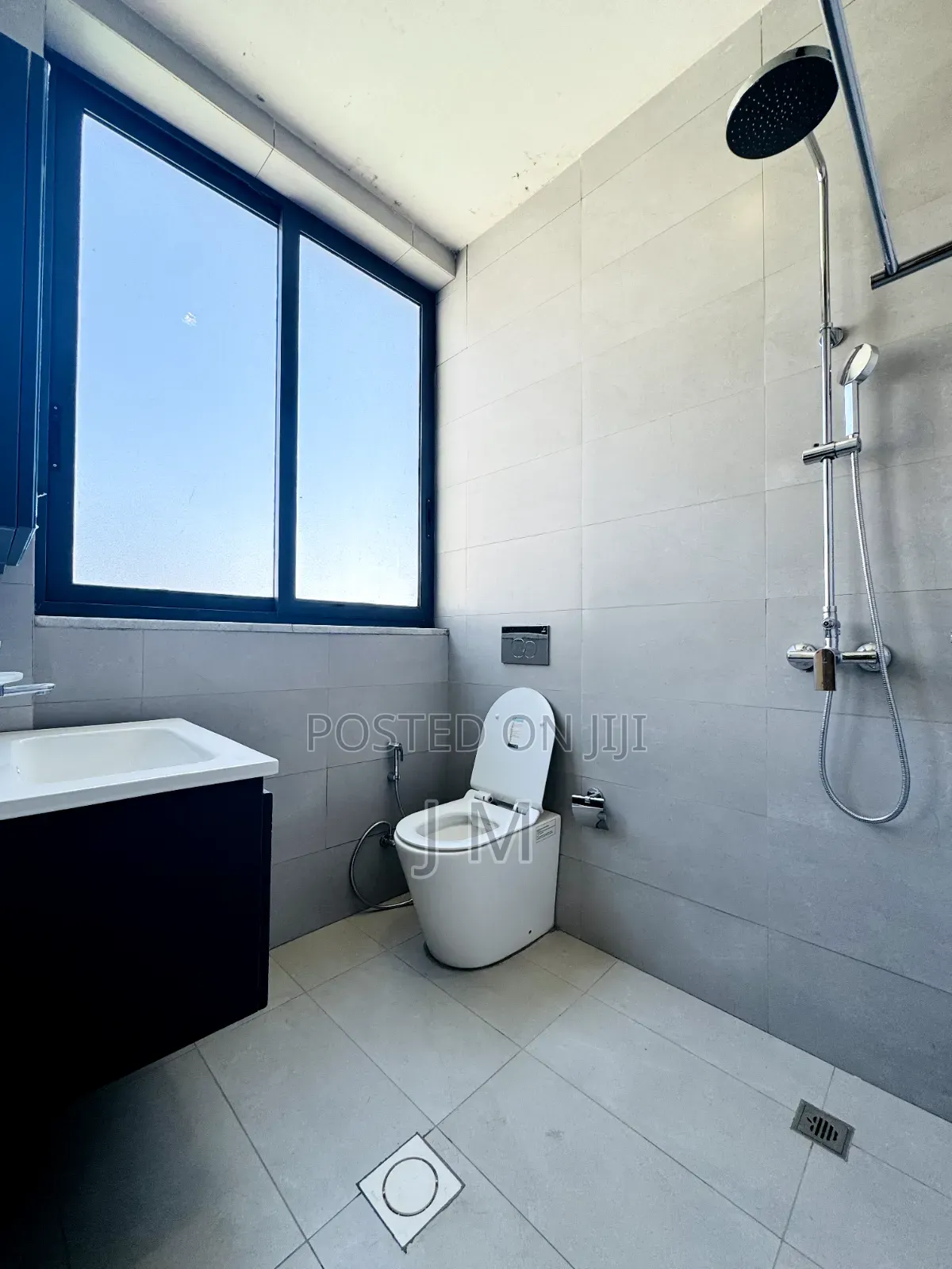 Furnished 3bdrm Apartment in Bole for rent