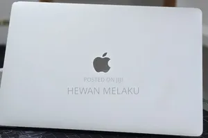 New Laptop Apple MacBook Pro 2017 16GB Intel Core i7 SSD 512GB