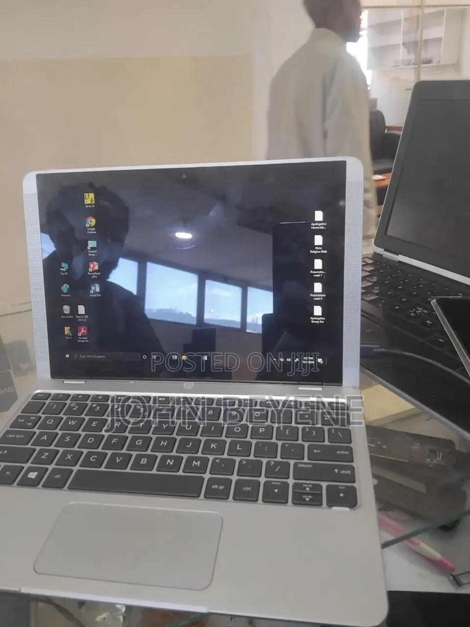 Laptop HP 2GB Intel Atom HDD 32GB