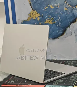 New Laptop Apple MacBook Air 2022 M2 8GB Apple M2 SSD 256GB