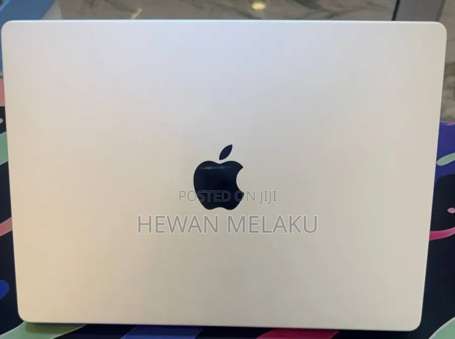 New Laptop Apple MacBook Pro 2021 M1 16GB Apple M1 SSD 512GB