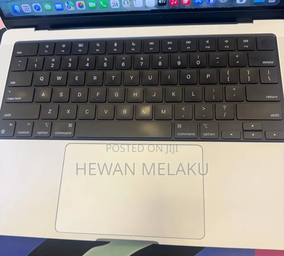 New Laptop Apple MacBook Pro 2021 M1 16GB Apple M1 SSD 512GB