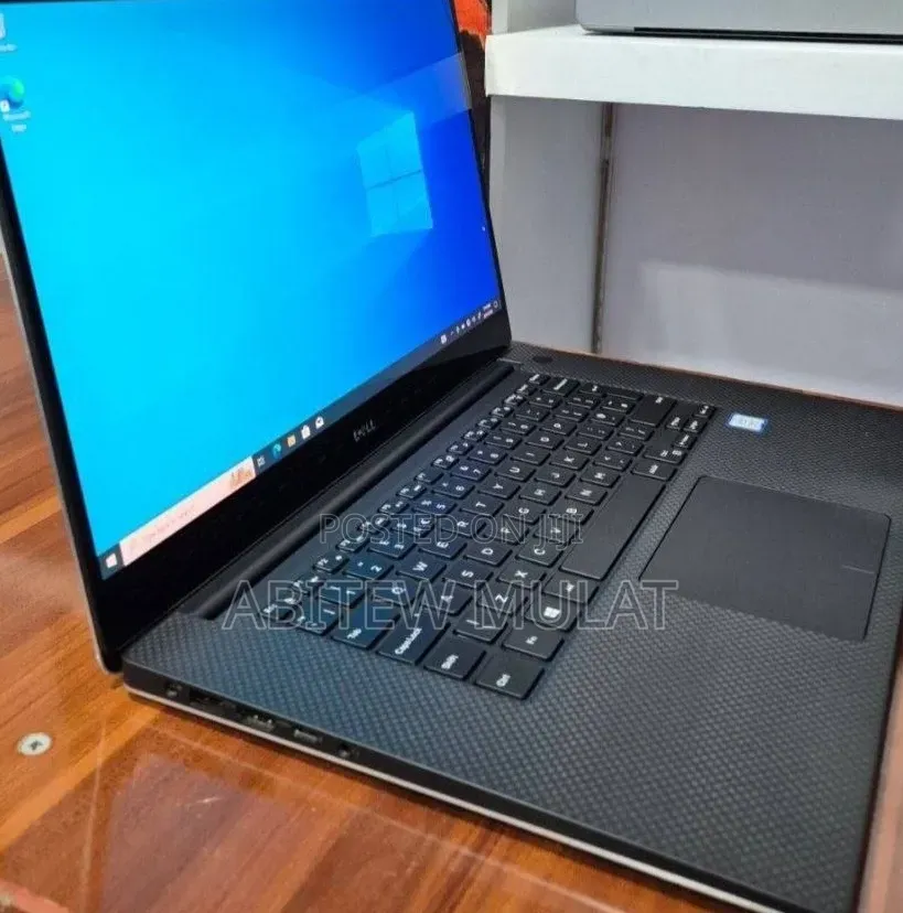 New Laptop Dell XPS 15 16GB Intel Core i7 SSD 512GB