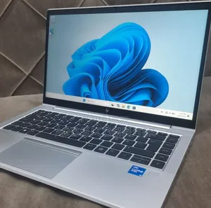 New Laptop HP EliteBook 840 G8 16GB Intel Core i5 SSD 512GB