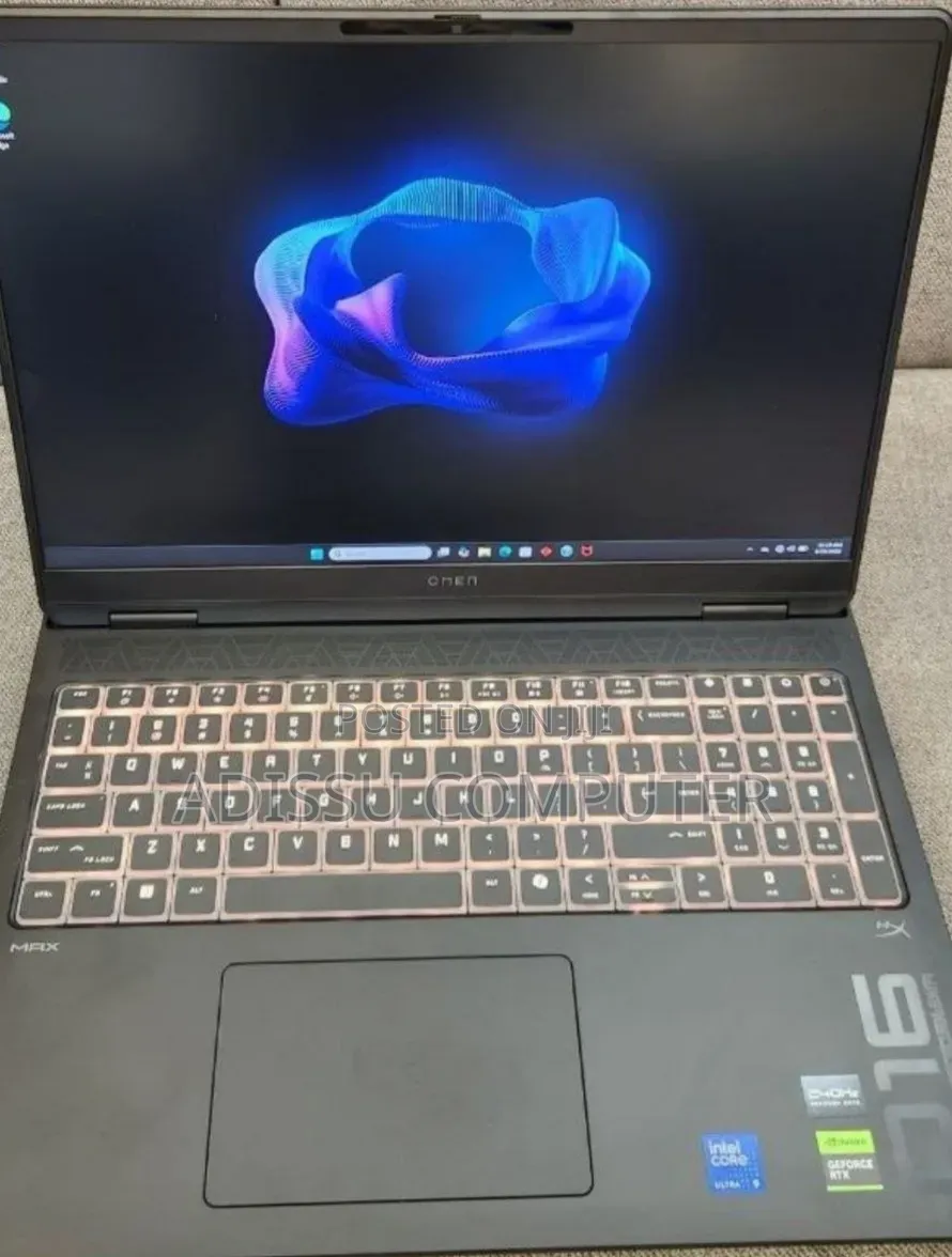 New Laptop HP Omen X 17t 16GB Intel Core Ultra 9 SSD 512GB