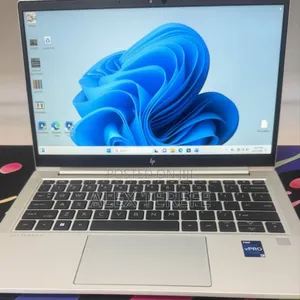 New Laptop HP EliteBook 630 G10 16GB Intel Core i7 SSD 512GB