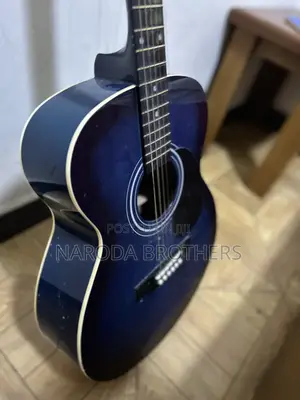 Box Guitar