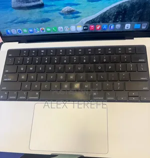 New Laptop Apple MacBook Pro 2021 M1 16GB Apple M1 Pro SSD 512GB