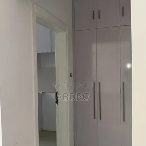 3bdrm Apartment in Metro, Bole for sale