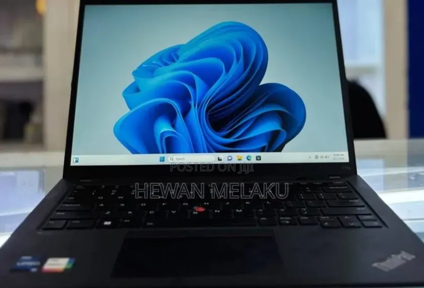 New Laptop Lenovo ThinkPad T14 16GB Intel Core i7 SSD 512GB