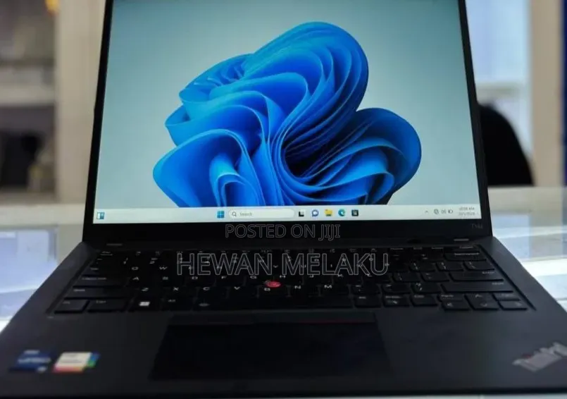 New Laptop Lenovo ThinkPad T14 16GB Intel Core i7 SSD 512GB