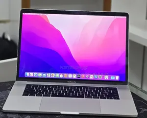 New Laptop Apple MacBook Pro 2017 16GB Intel Core i7 SSD 512GB