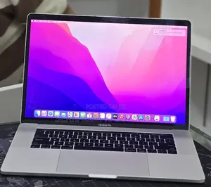 New Laptop Apple MacBook Pro 2017 16GB Intel Core i7 SSD 512GB