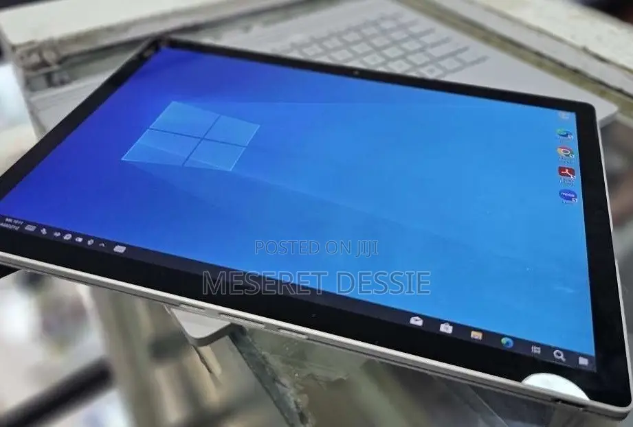 New Laptop Microsoft Surface Book 3 16GB Intel Core i7 SSD 256GB