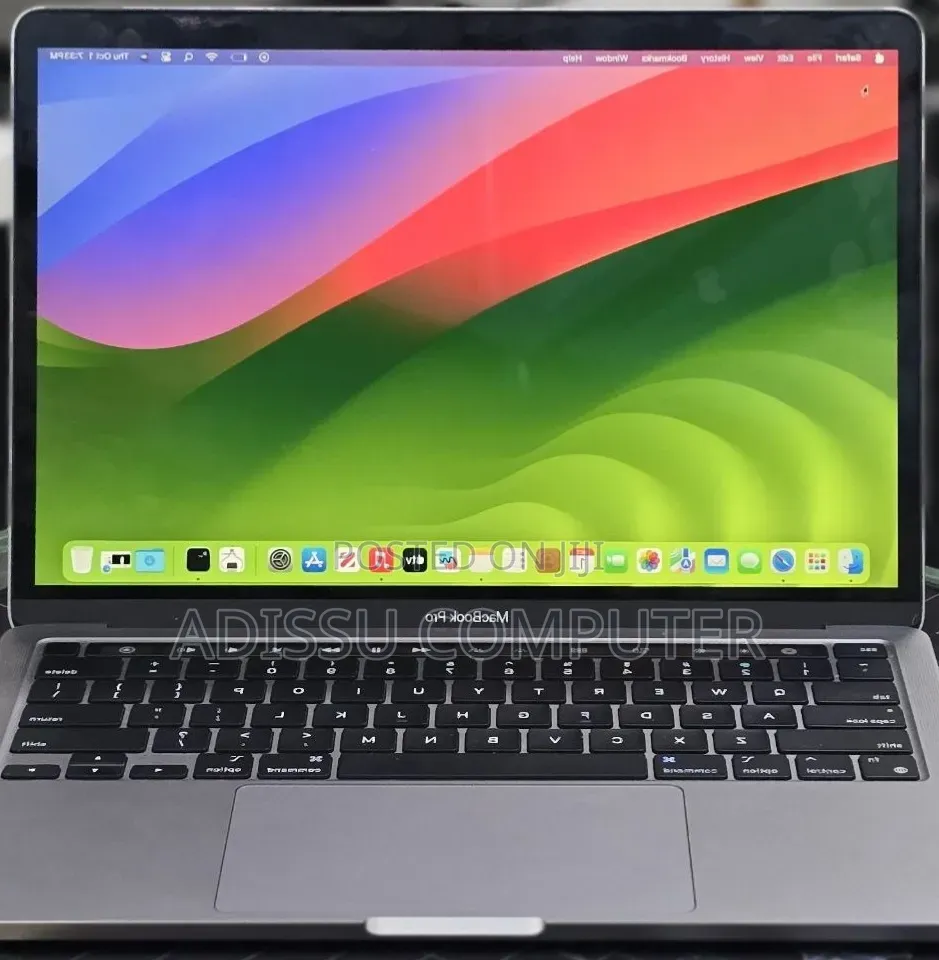 New Laptop Apple MacBook Pro 2020 M1 8GB Apple M1 Pro SSD 512GB
