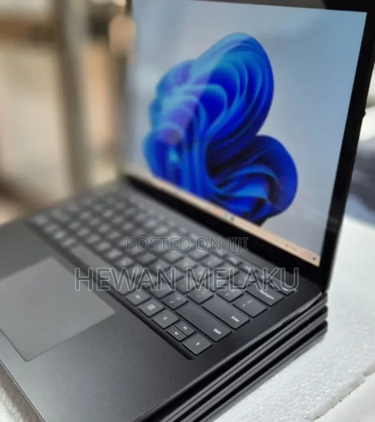New Laptop Microsoft Surface Laptop 3 16GB Intel Core i7 SSD 256GB