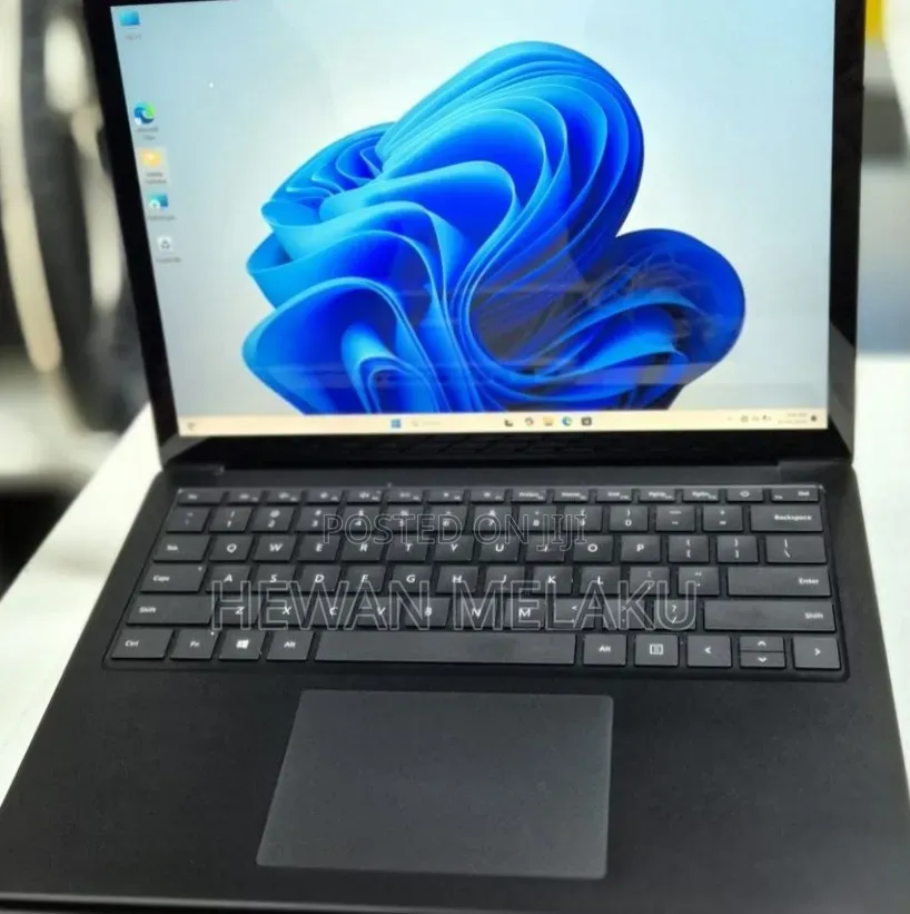 New Laptop Microsoft Surface Laptop 3 16GB Intel Core i7 SSD 256GB