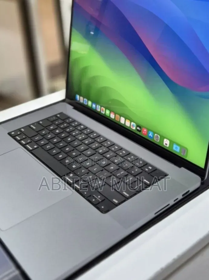 New Laptop Apple MacBook Pro 2021 M1 Max 64GB Apple M1 Max SSD 1T