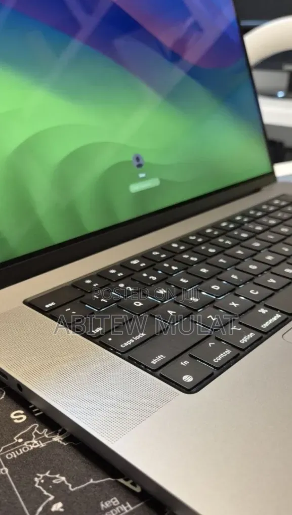 New Laptop Apple MacBook Pro 2021 M1 Max 64GB Apple M1 Max SSD 1T