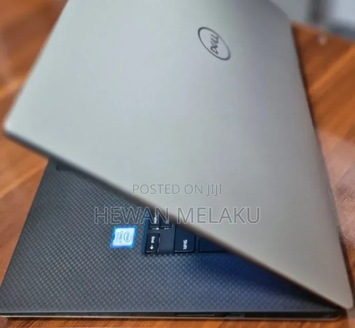 New Laptop Dell XPS 15 16GB Intel Core i7 SSD 512GB