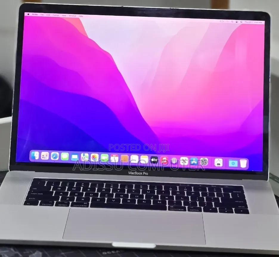New Laptop Apple MacBook Pro 2017 16GB Intel Core i7 SSD 512GB