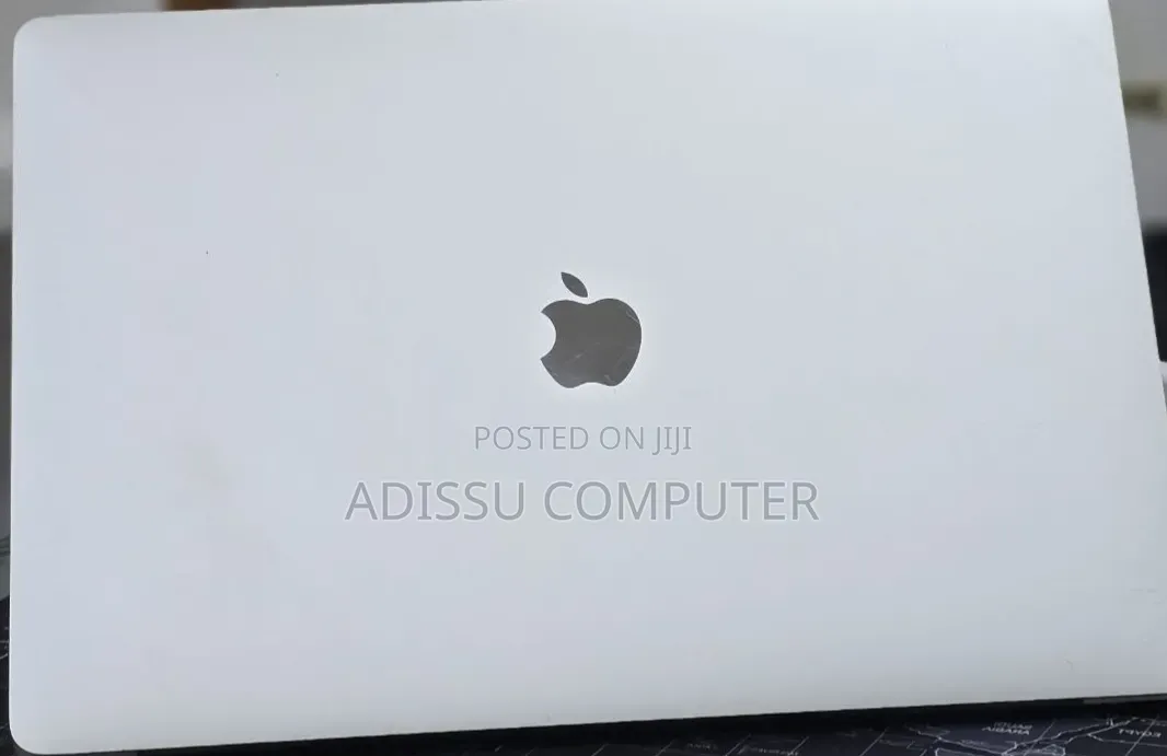 New Laptop Apple MacBook Pro 2017 16GB Intel Core i7 SSD 512GB