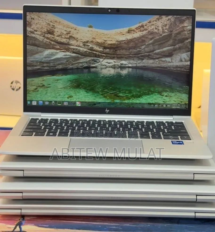 New Laptop HP EliteBook 830 G8 16GB Intel Core i7 SSD 512GB