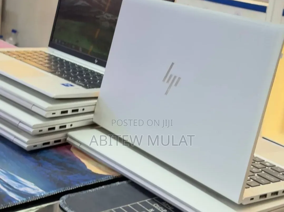 New Laptop HP EliteBook 830 G8 16GB Intel Core i7 SSD 512GB