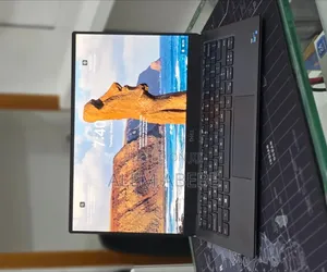 New Laptop Dell XPS 13 16GB Intel Core i7 SSD 512GB